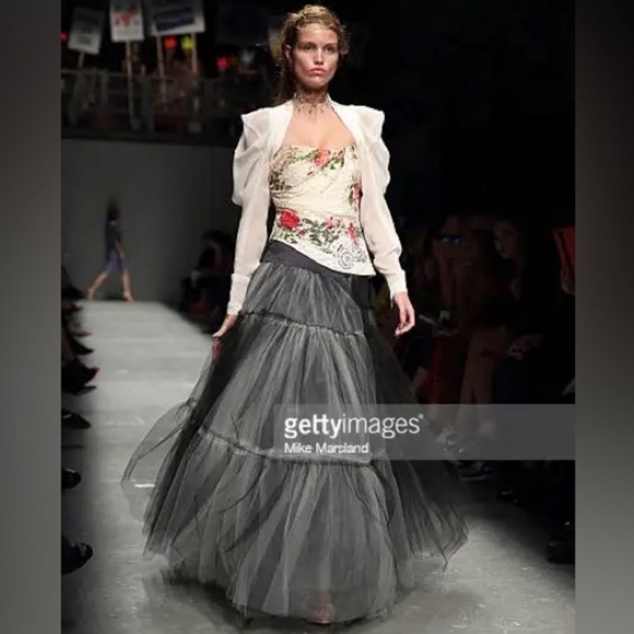 Vivienne Westwood Red Label INSANE S/S 2016 Lotus Flower Lace Corset - Picture 2 of 16